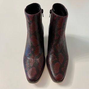 COCONUTS BY MATISSE Spade Burgundy Snakeskin Booties